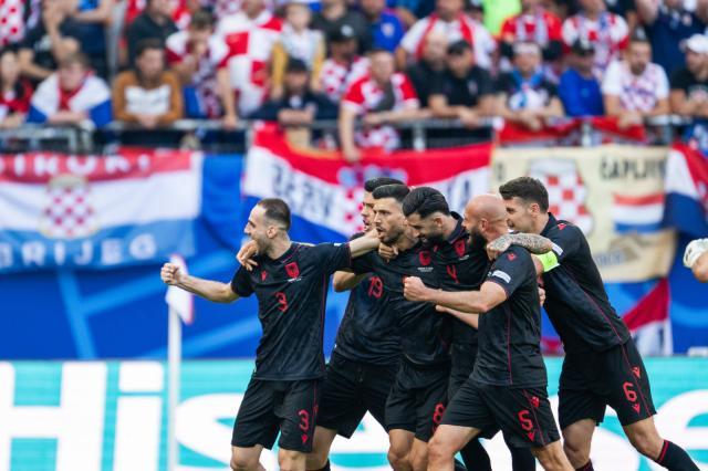 1718894007801076698.jpg 1600_14052621_DSC_9387_EDbyWY.jpg