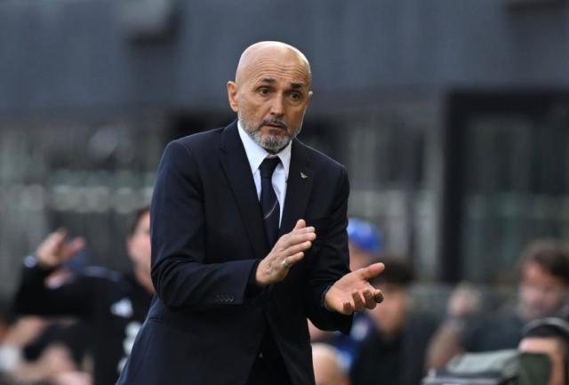 九游体育登录入口-斯帕莱蒂：谈战术阵型毫无意义，3后卫4后卫都很好