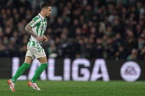 贝蒂斯主席：与安东尼在商谈转会事宜，但球员需大幅降薪