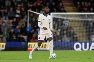 阿达拉比奥尤：生涯首秀是代表曼城1-5输给蓝军；儿时偶像有很多